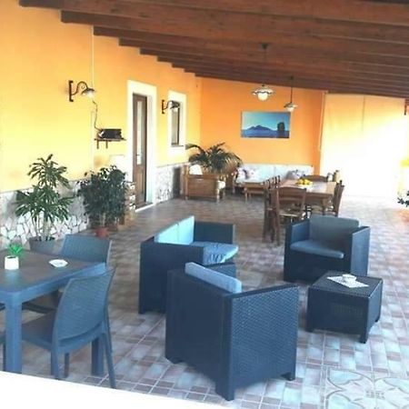 Case Vacanze Villa Lory Malfa  Luaran gambar