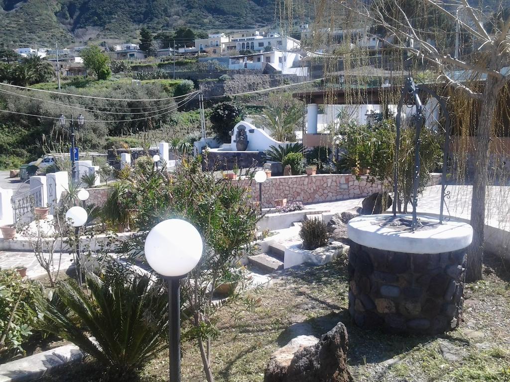 Case Vacanze Villa Lory Malfa  Luaran gambar
