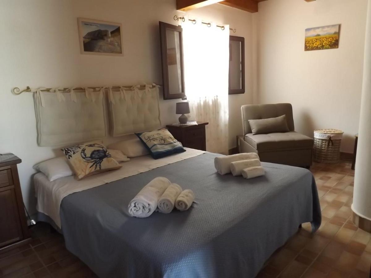 Case Vacanze Villa Lory Malfa  Luaran gambar