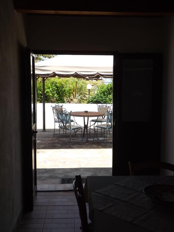 Case Vacanze Villa Lory Malfa  Luaran gambar