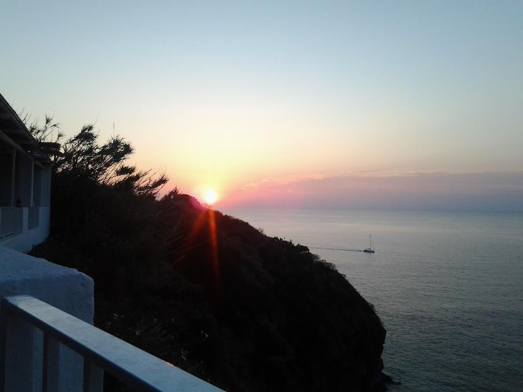Case Vacanze Villa Lory Malfa  Luaran gambar