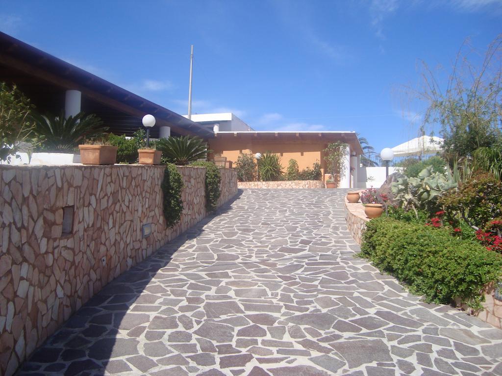 Case Vacanze Villa Lory Malfa  Luaran gambar