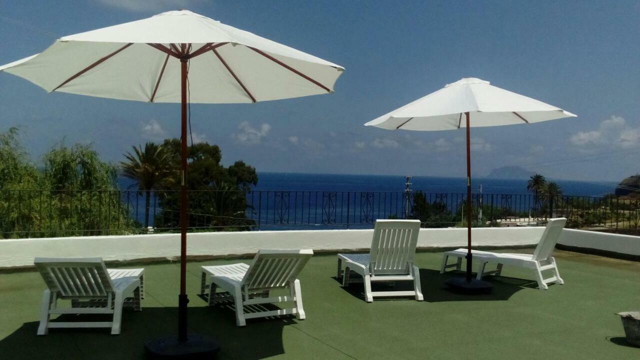 Case Vacanze Villa Lory Malfa  Luaran gambar
