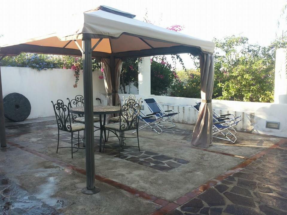 Case Vacanze Villa Lory Malfa  Luaran gambar